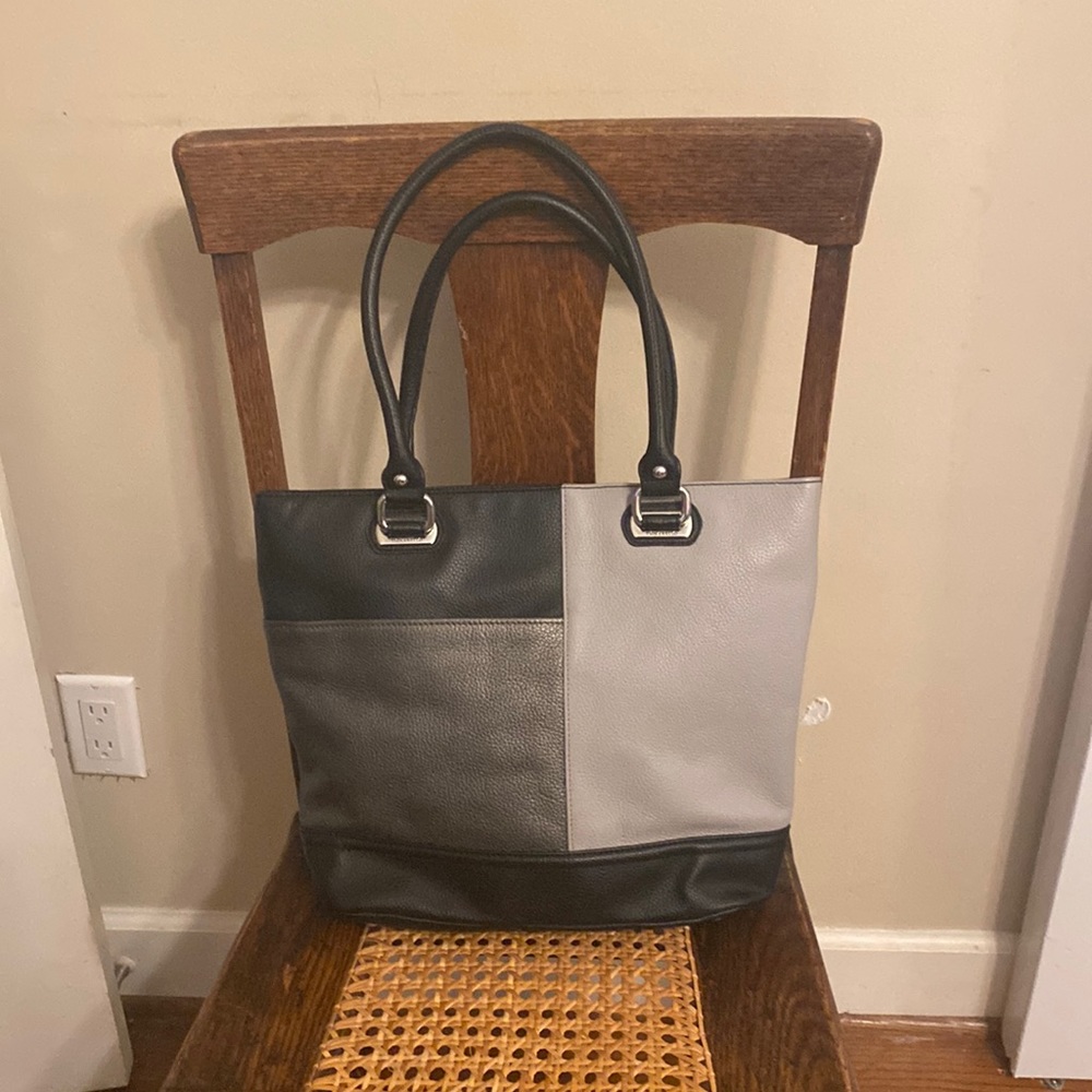 Beautiful Tignanello leather satchel. Perfect used condition.